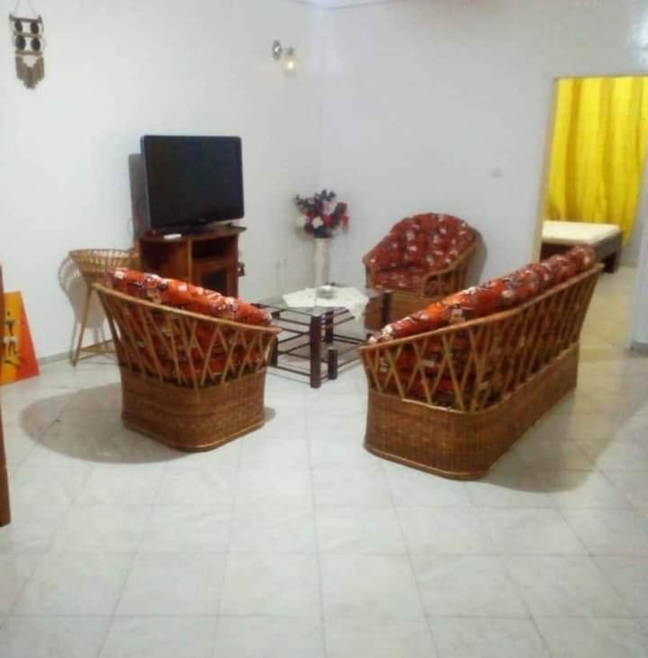 Residence Sh Yaounde Exterior photo